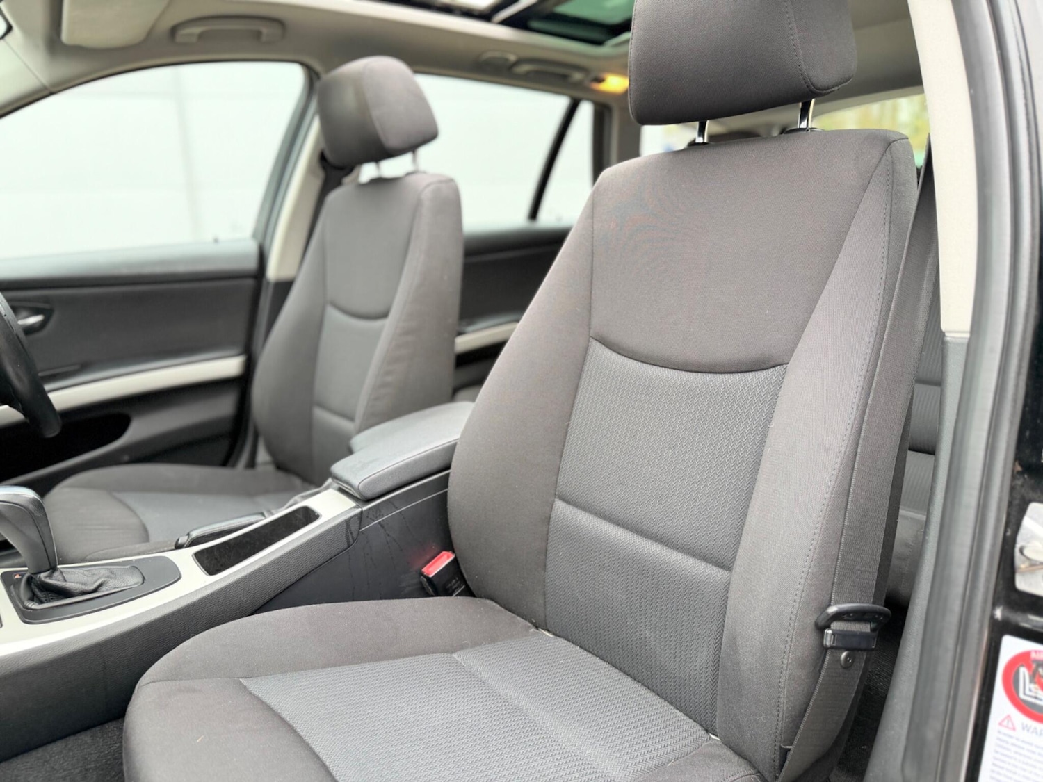 Used BMW 3 Series 2011 for sale - 77424865: Photo 27