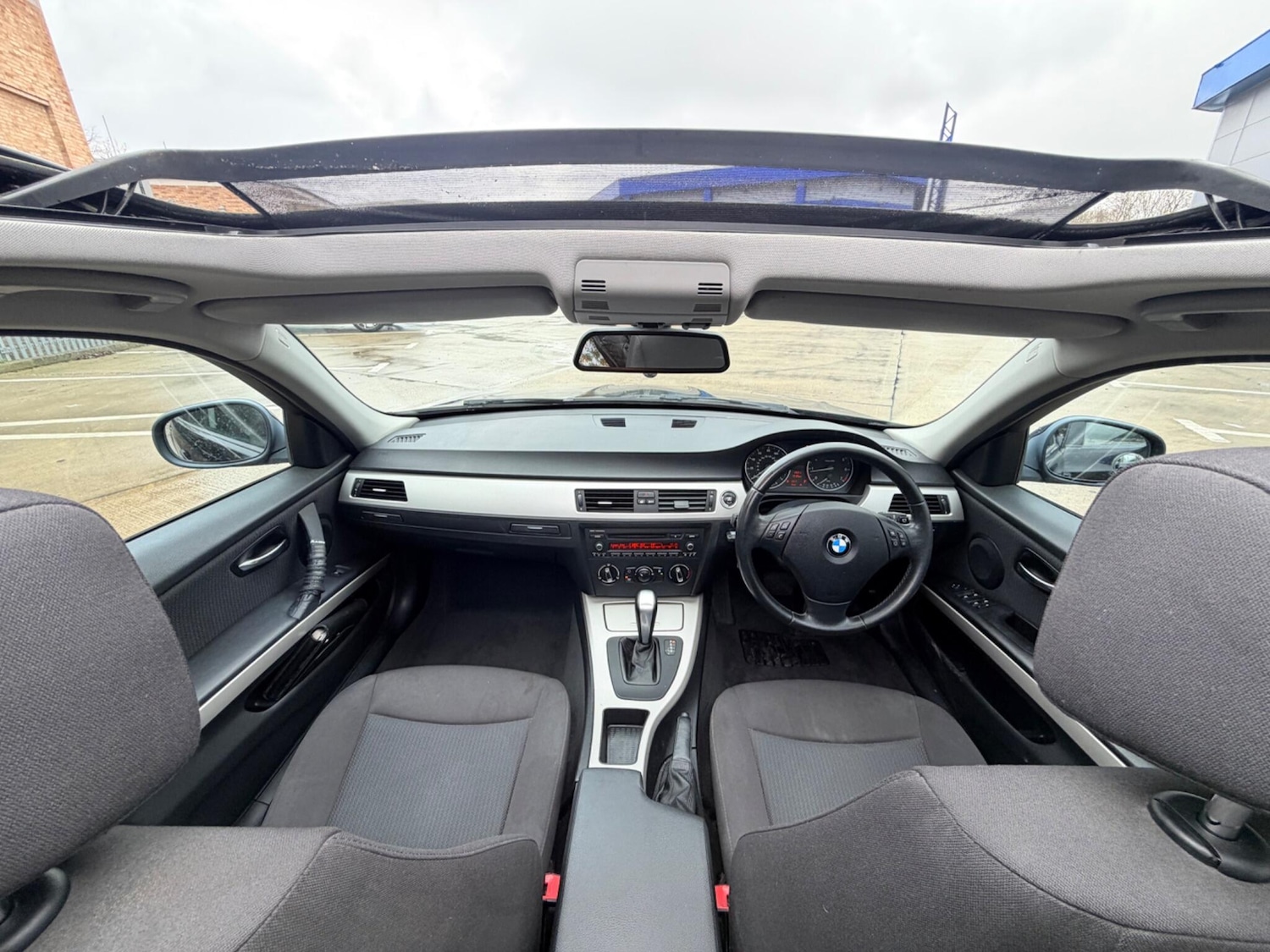 Used BMW 3 Series 2011 for sale - 77424865: Photo 29