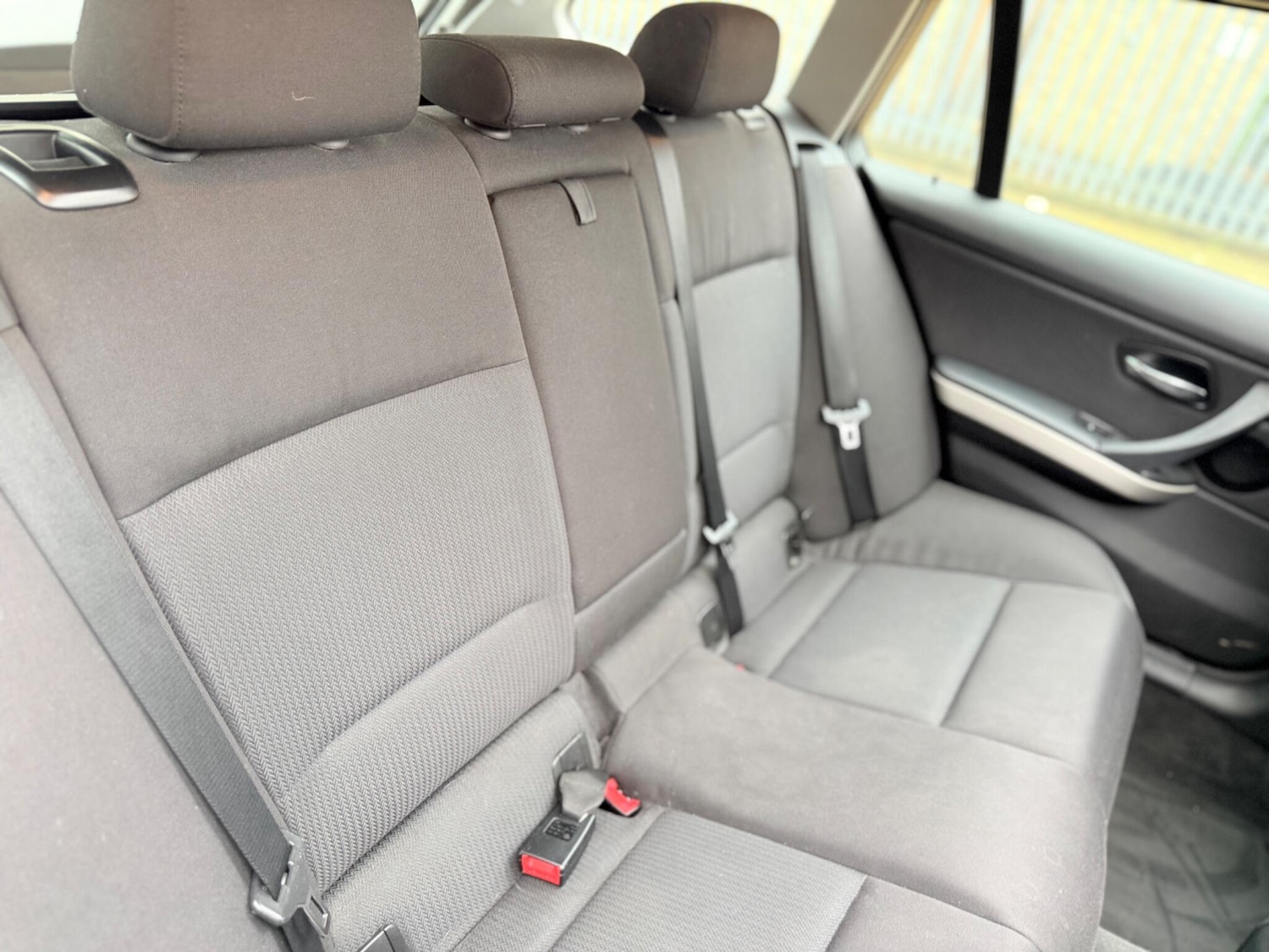 Used BMW 3 Series 2011 for sale - 77424865: Photo 31