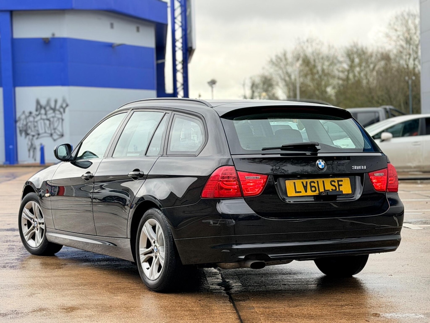 Used BMW 3 Series 2011 for sale - 77424865: Photo 41
