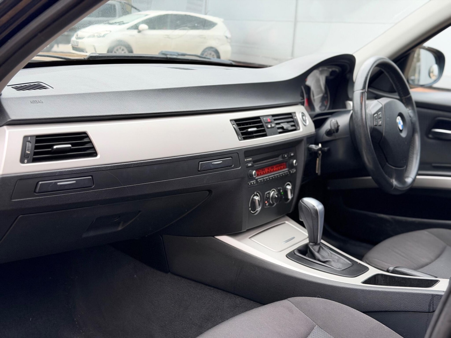 Used BMW 3 Series 2011 for sale - 77424865: Photo 51