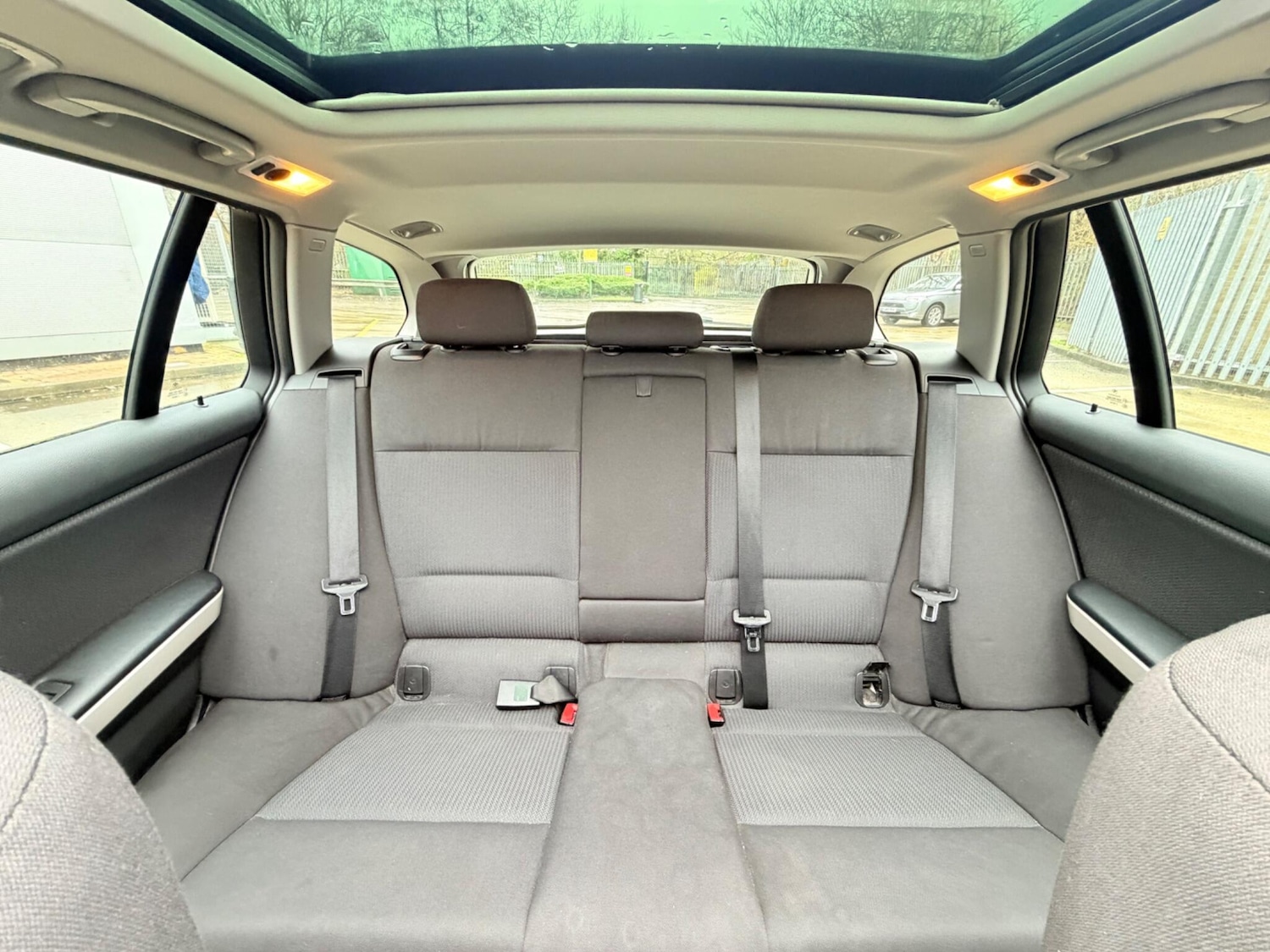 Used BMW 3 Series 2011 for sale - 77424865: Photo 58