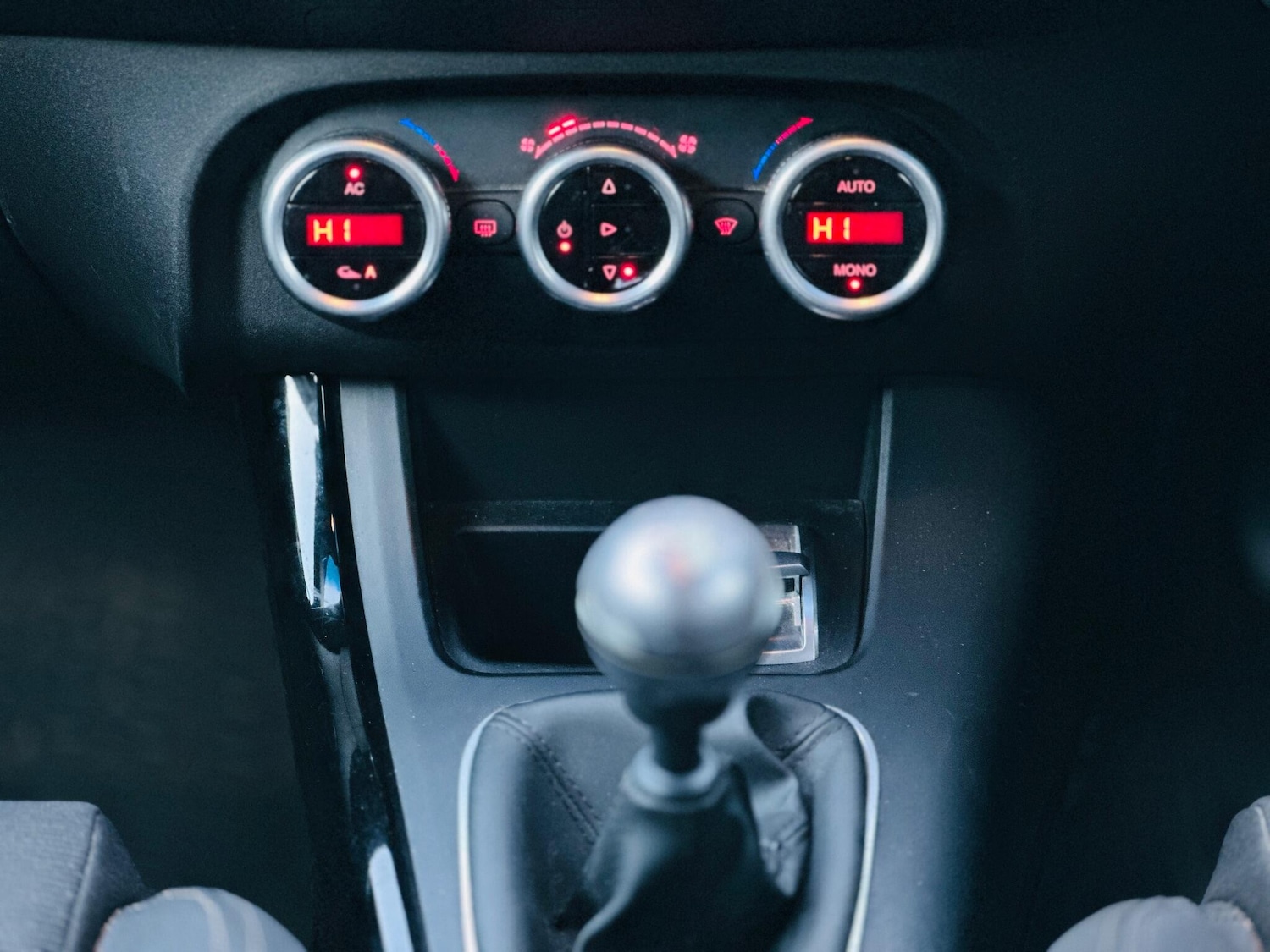 Used Alfa Romeo Giulietta 2011 for sale - 76446752: Photo 17