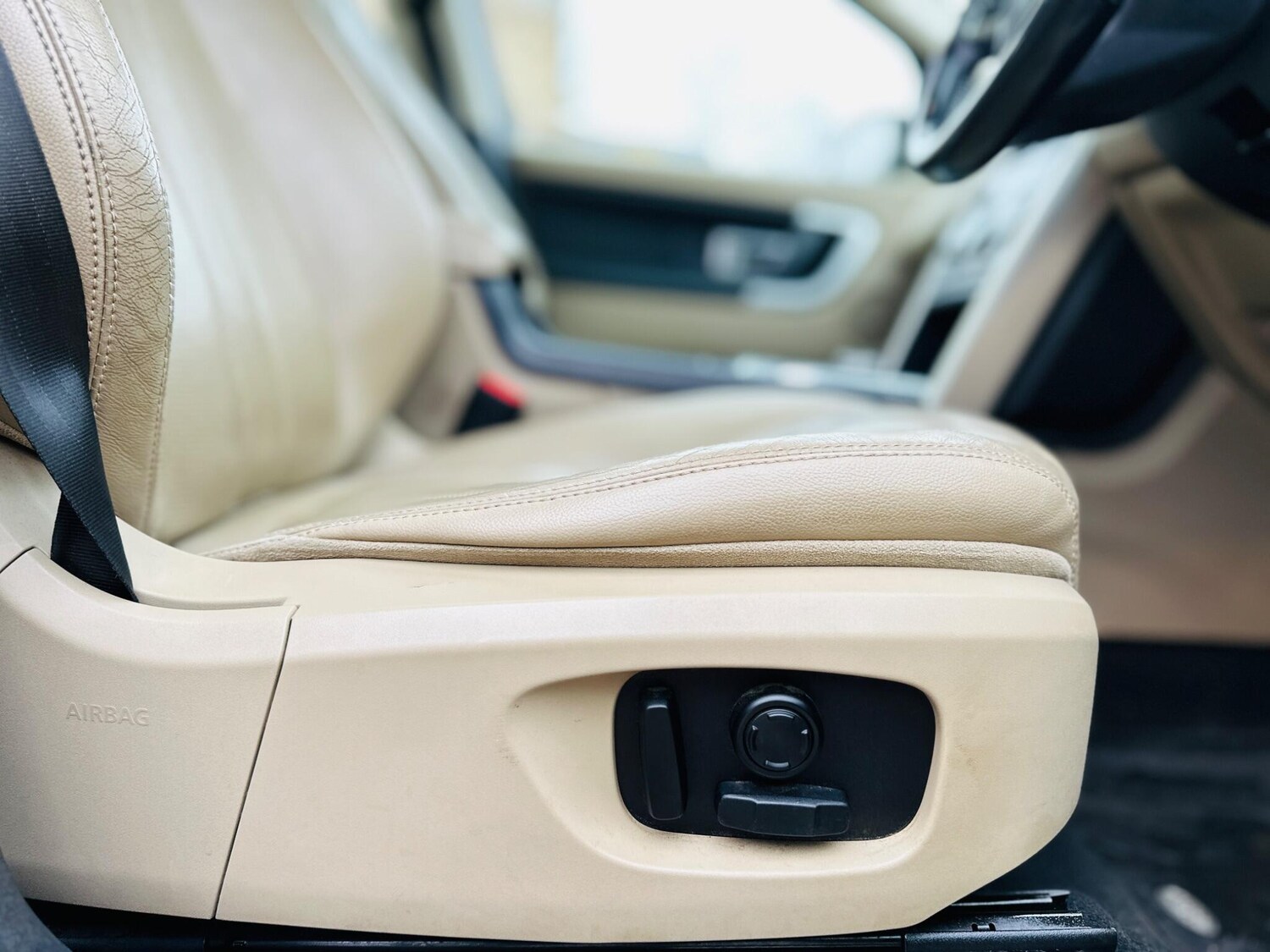 Used Land Rover Discovery Sport 2015 for sale - 77386569: Photo 19