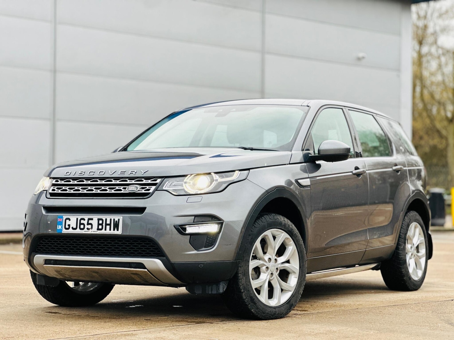 Used Land Rover Discovery Sport 2015 for sale - 77386569: Photo 2