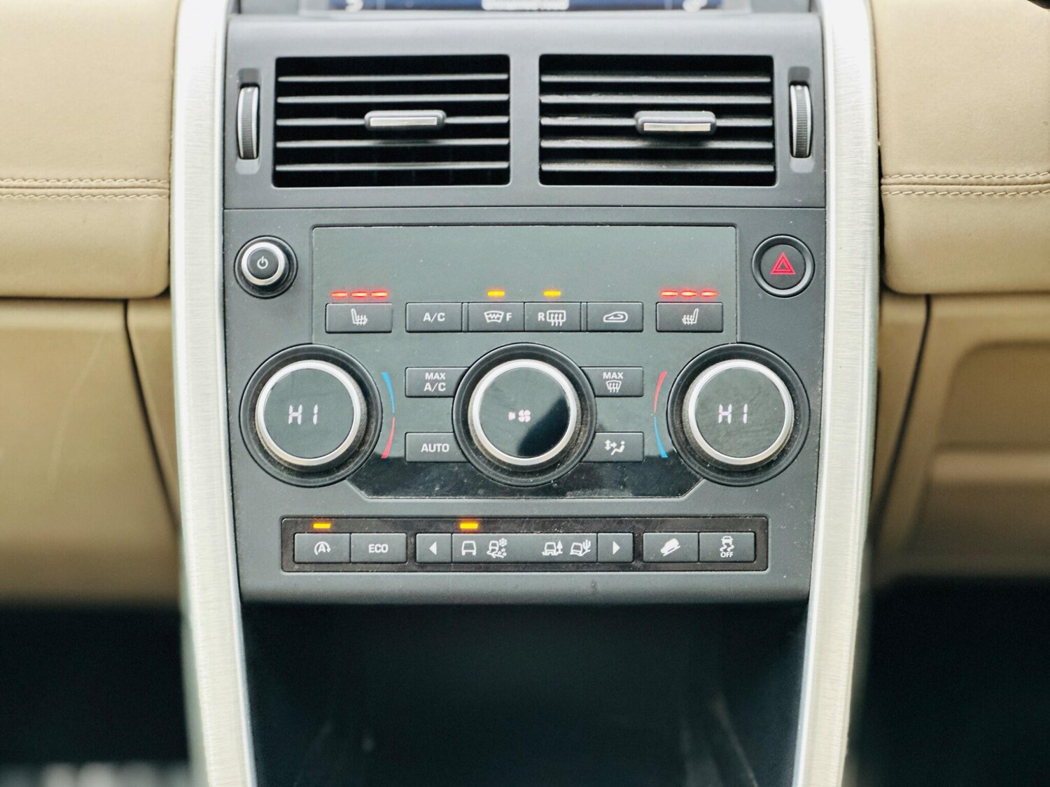 Used Land Rover Discovery Sport 2015 for sale - 77386569: Photo 23