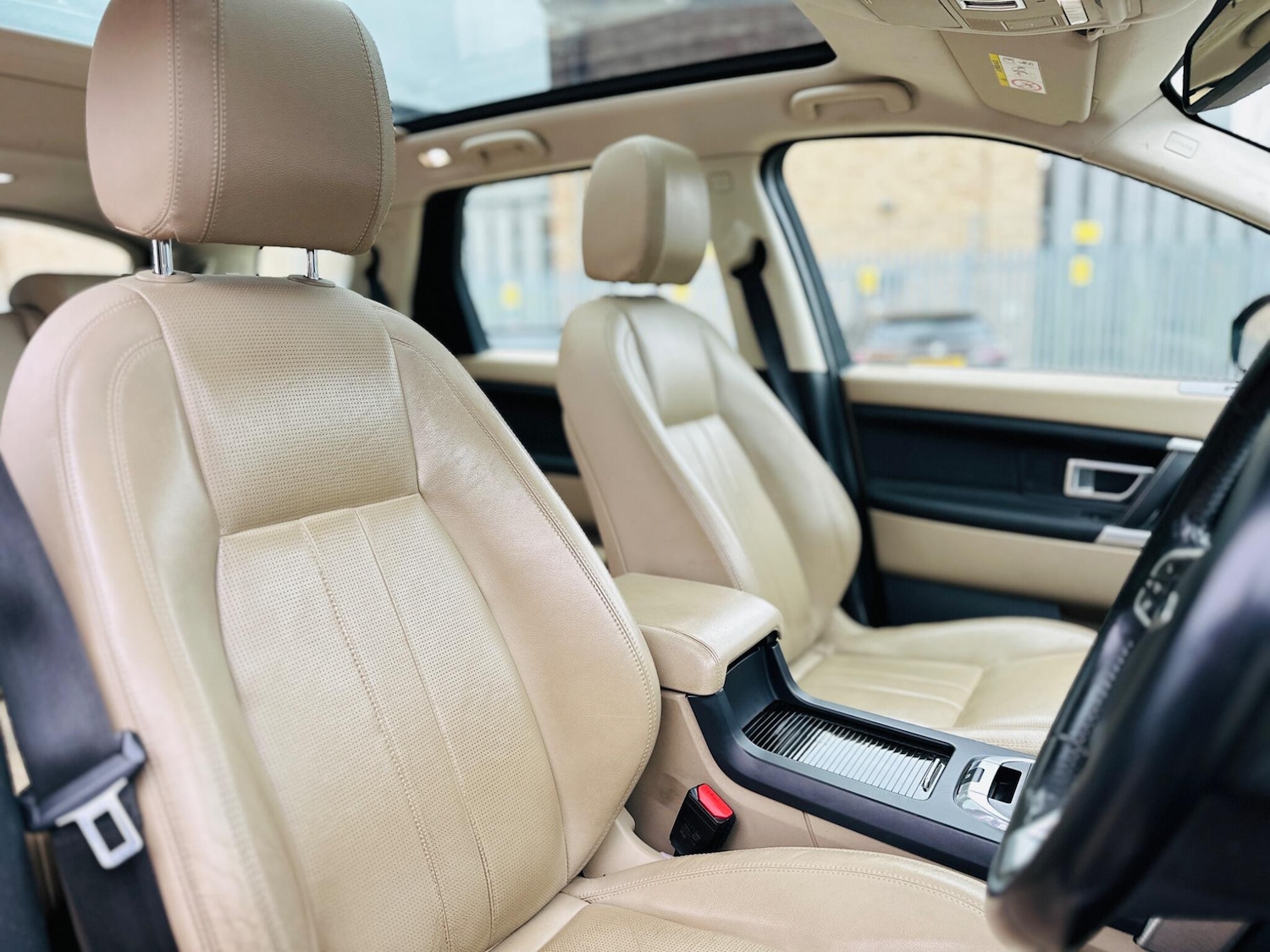 Used Land Rover Discovery Sport 2015 for sale - 77386569: Photo 27