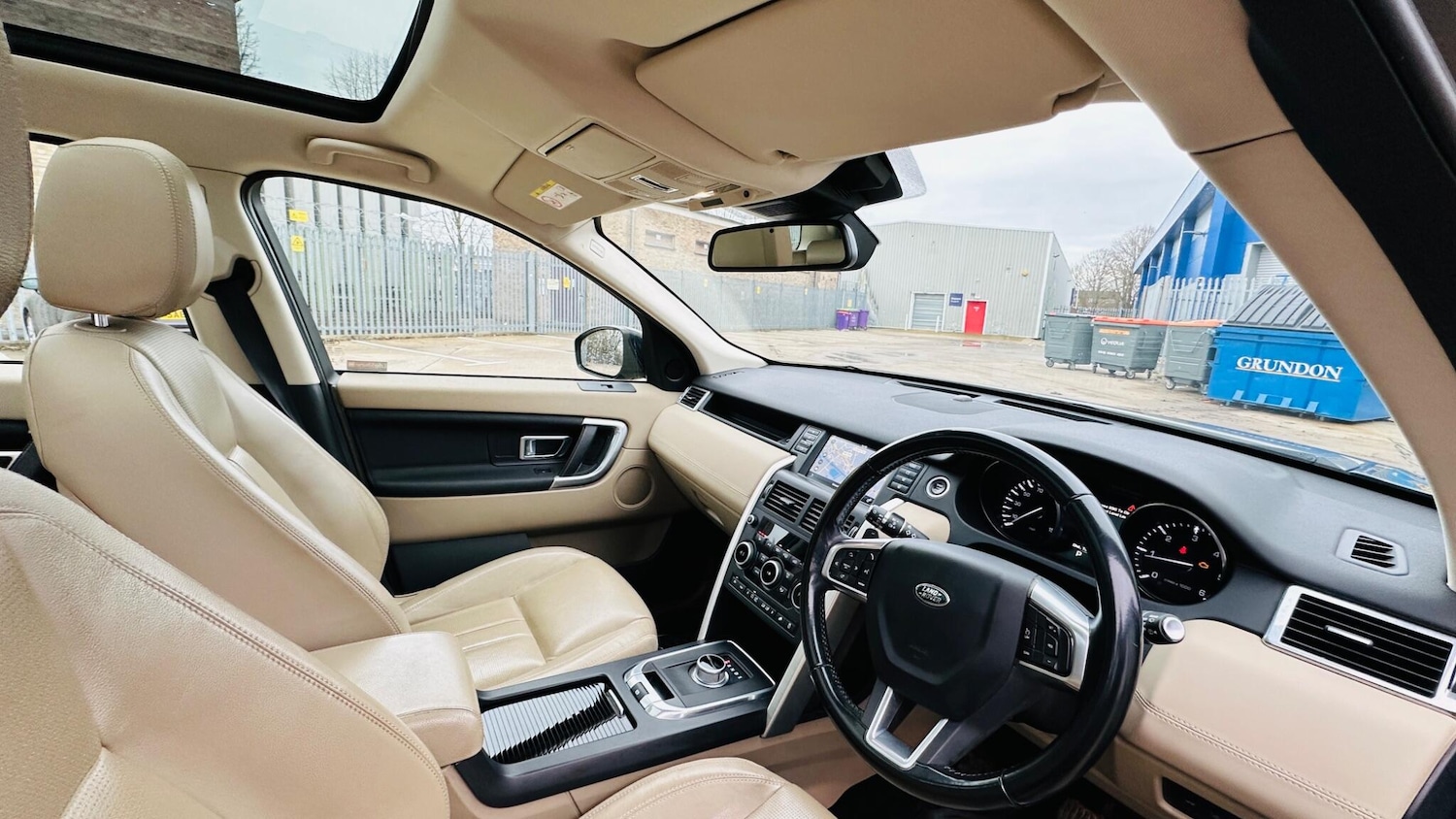 Used Land Rover Discovery Sport 2015 for sale - 77386569: Photo 28