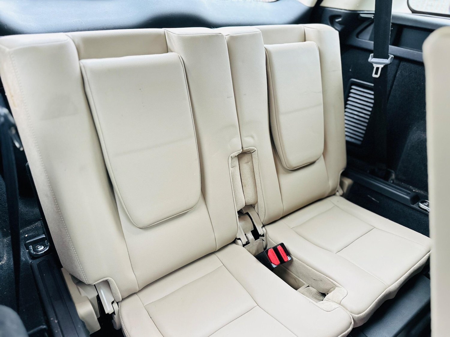 Used Land Rover Discovery Sport 2015 for sale - 77386569: Photo 36