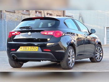 Used Alfa Romeo Giulietta 2013 for sale - 79396279: Photo