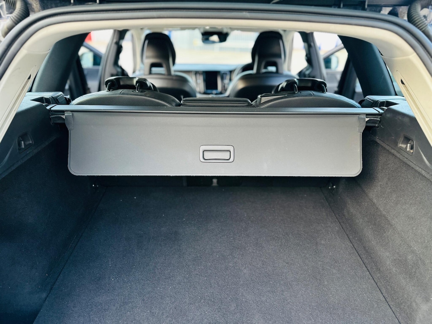 Used Volvo XC60 2018 for sale - 76269605: Photo 12