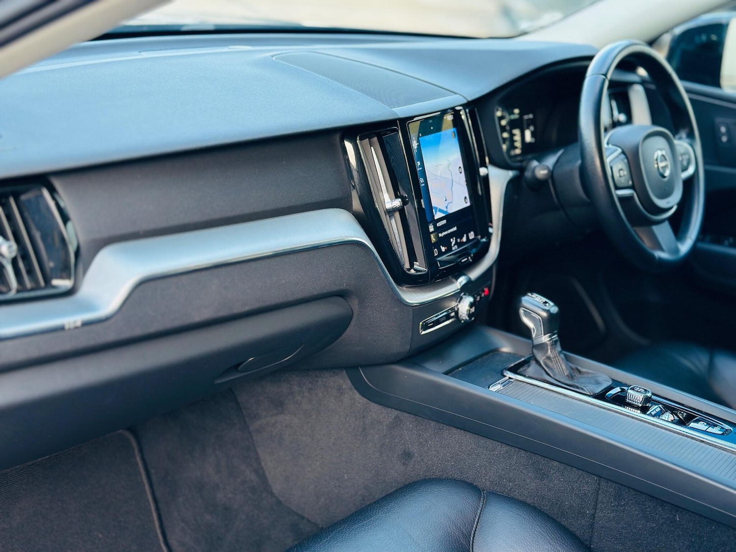 Used Volvo XC60 2018 for sale - 76269605: Photo 28