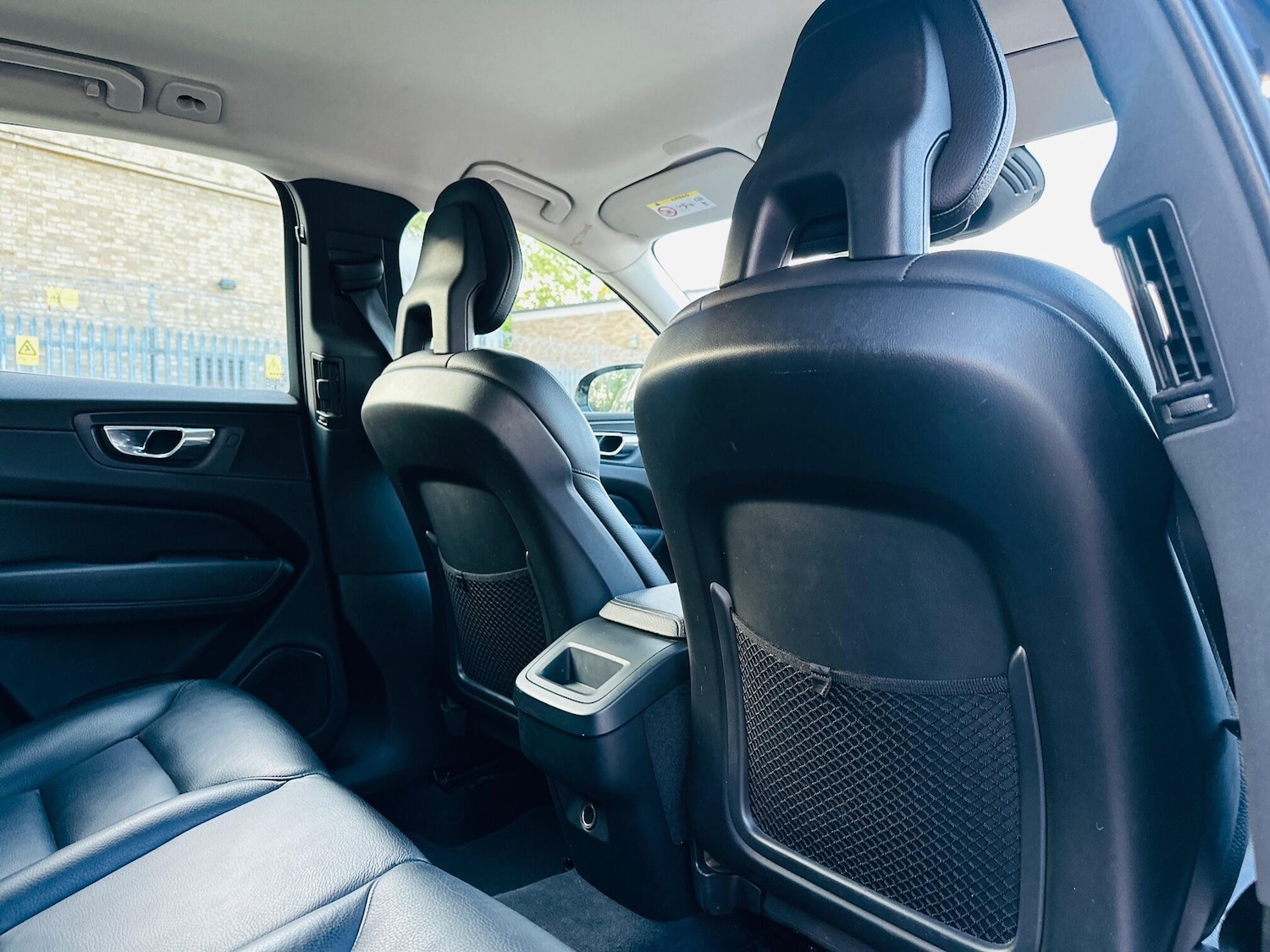 Used Volvo XC60 2018 for sale - 76269605: Photo 34