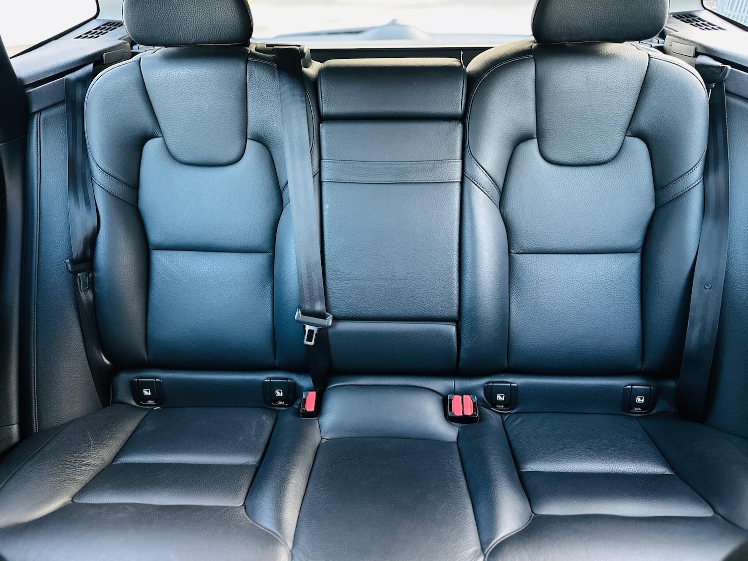 Used Volvo XC60 2018 for sale - 76269605: Photo 61