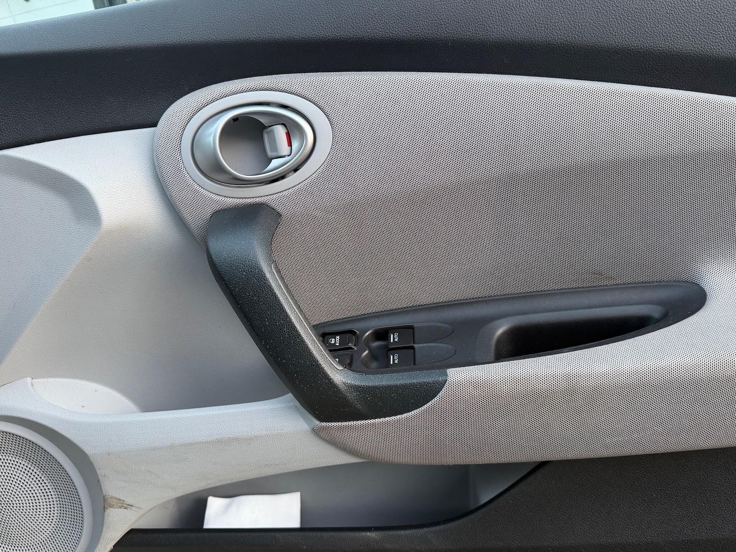 Used Honda CR-Z 2011 for sale - 77097439: Photo 19