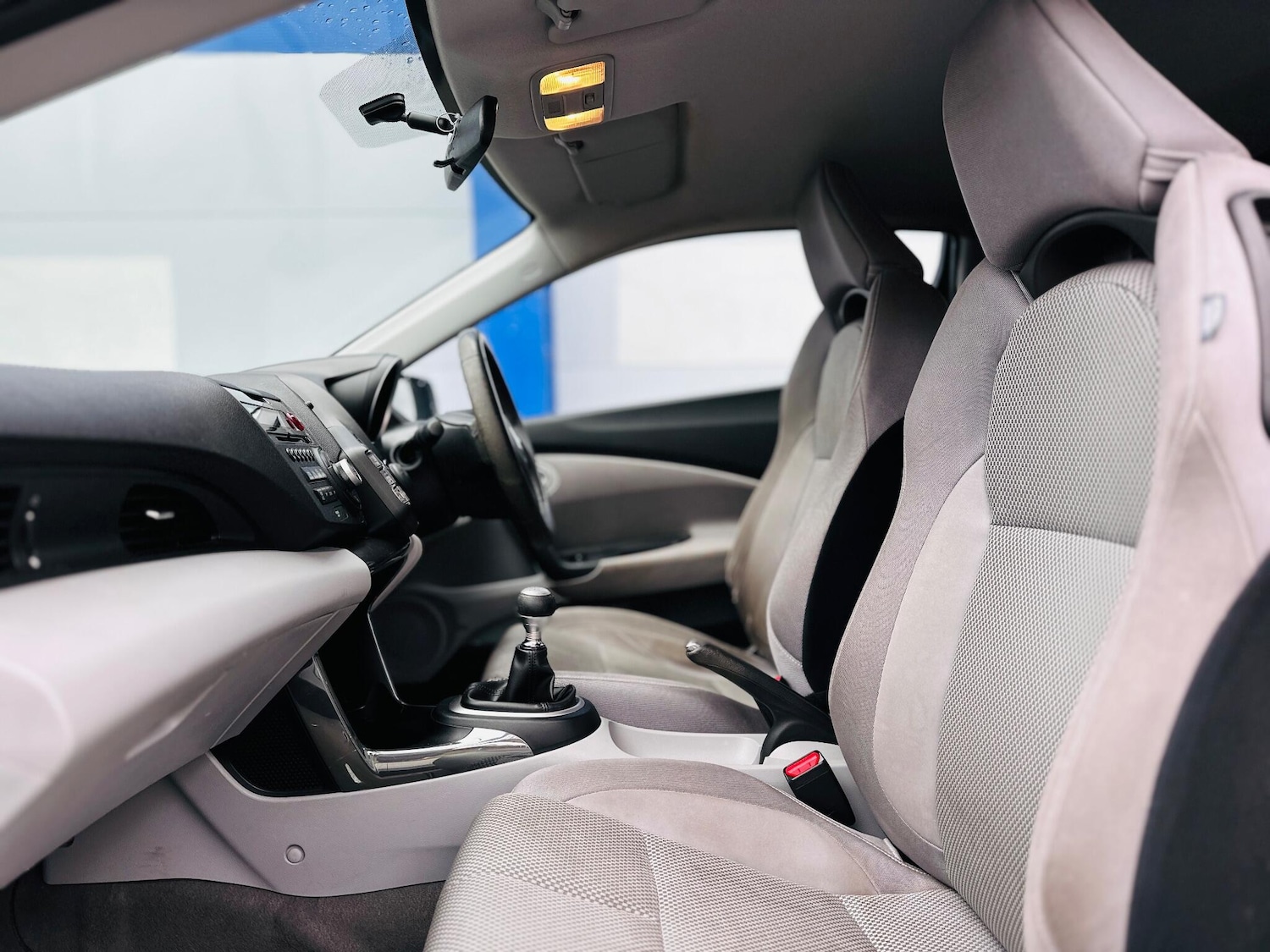 Used Honda CR-Z 2011 for sale - 77097439: Photo 43