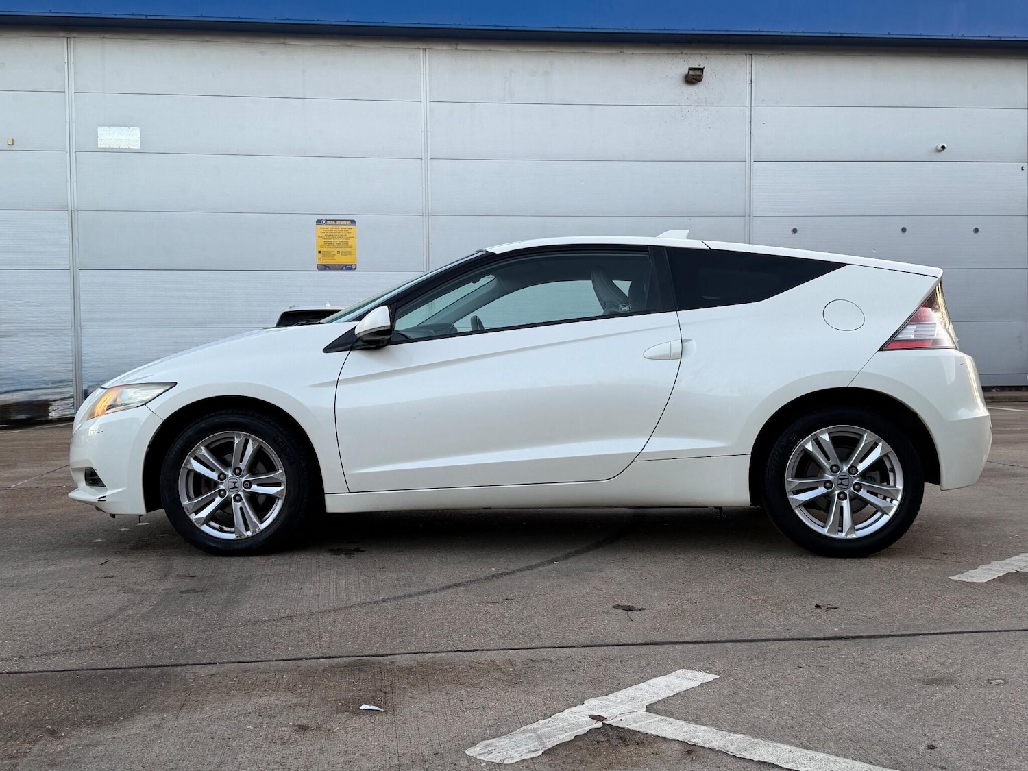 Used Honda CR-Z 2011 for sale - 77097439: Photo 9