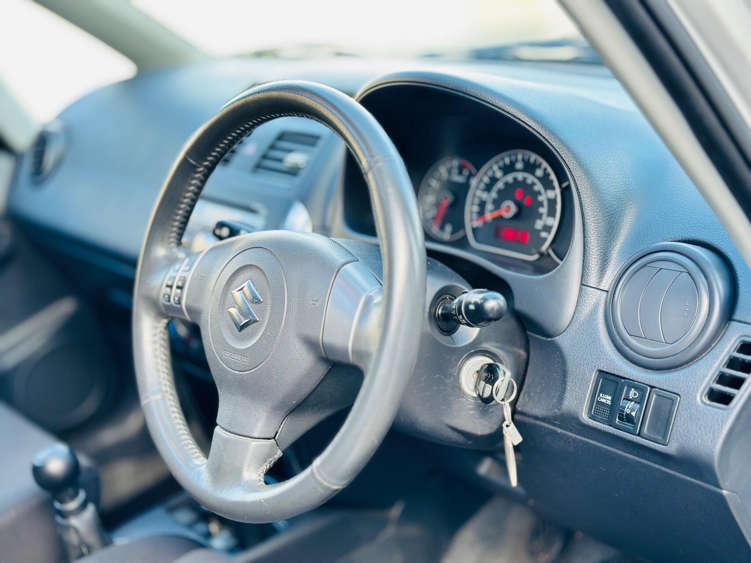 Used Suzuki SX4 2010 for sale - 77320796: Photo 22