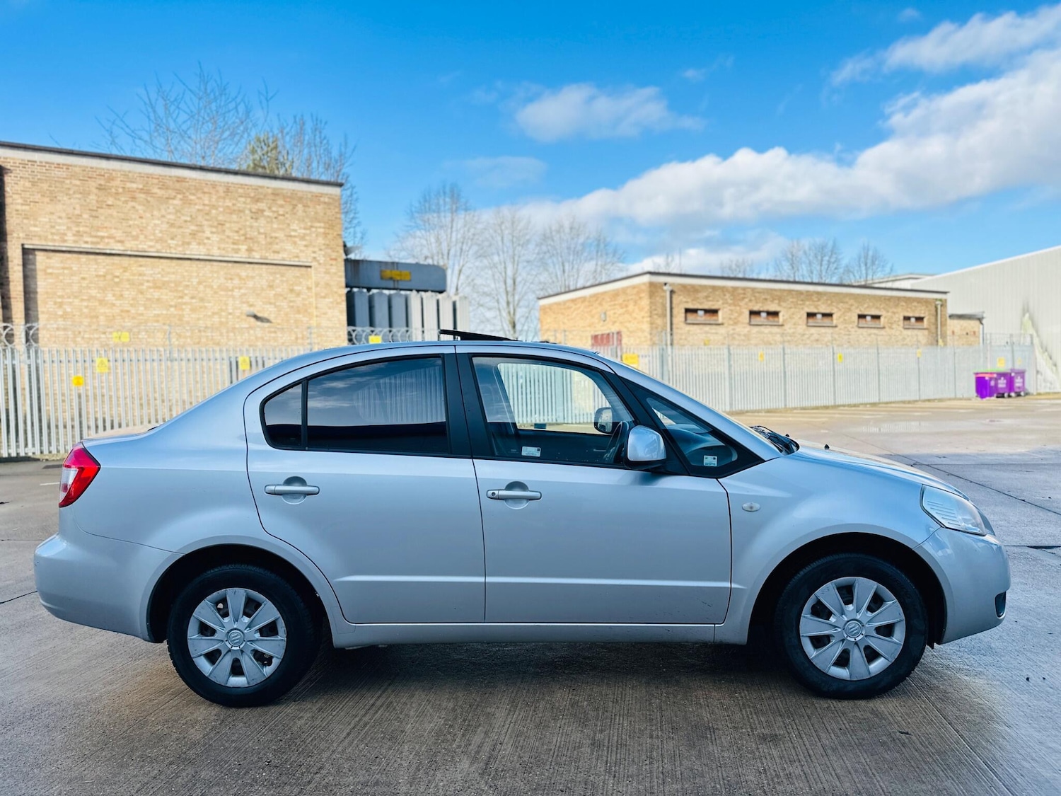 Used Suzuki SX4 2010 for sale - 77320796: Photo 8