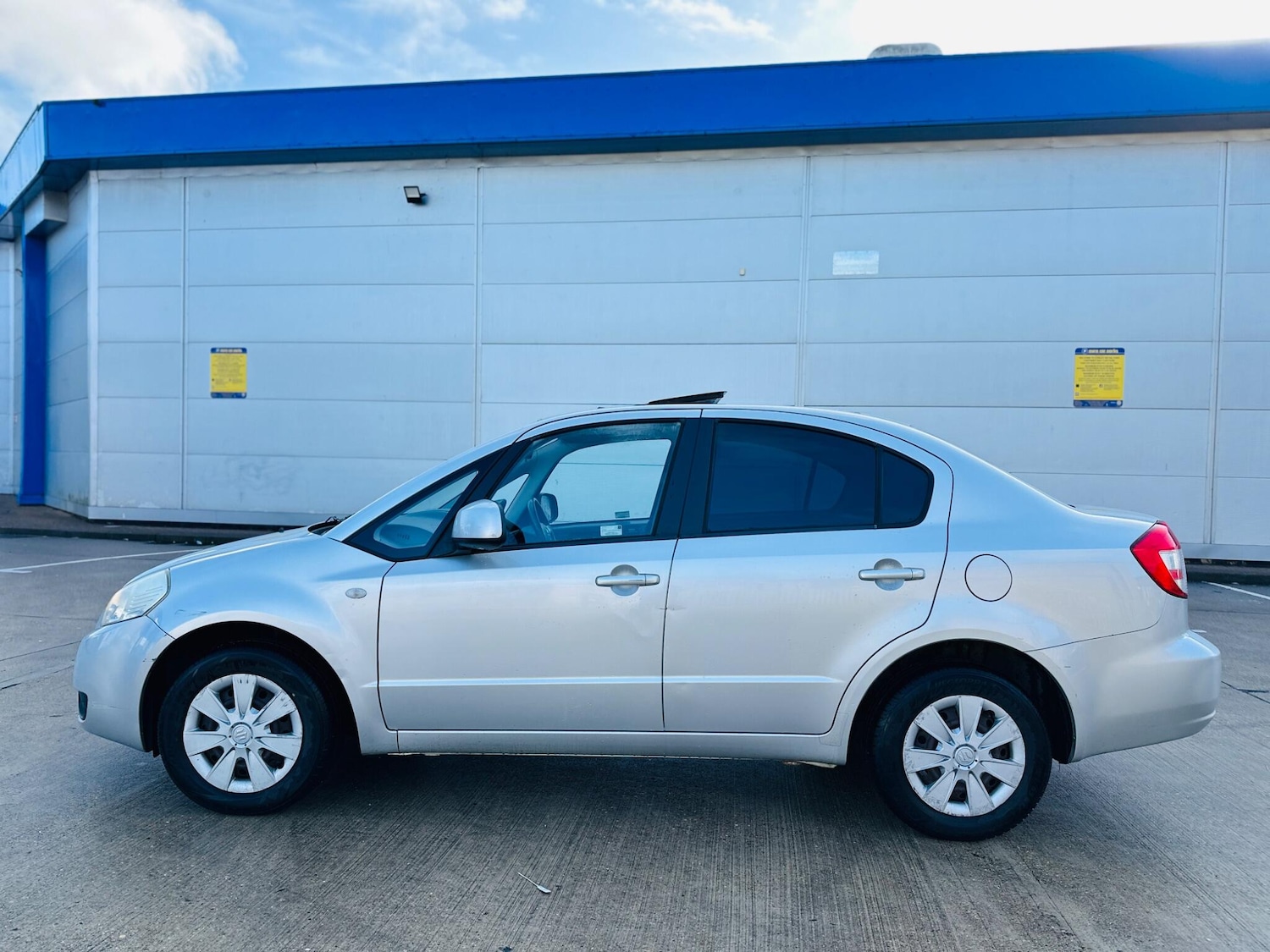 Used Suzuki SX4 2010 for sale - 77320796: Photo 9