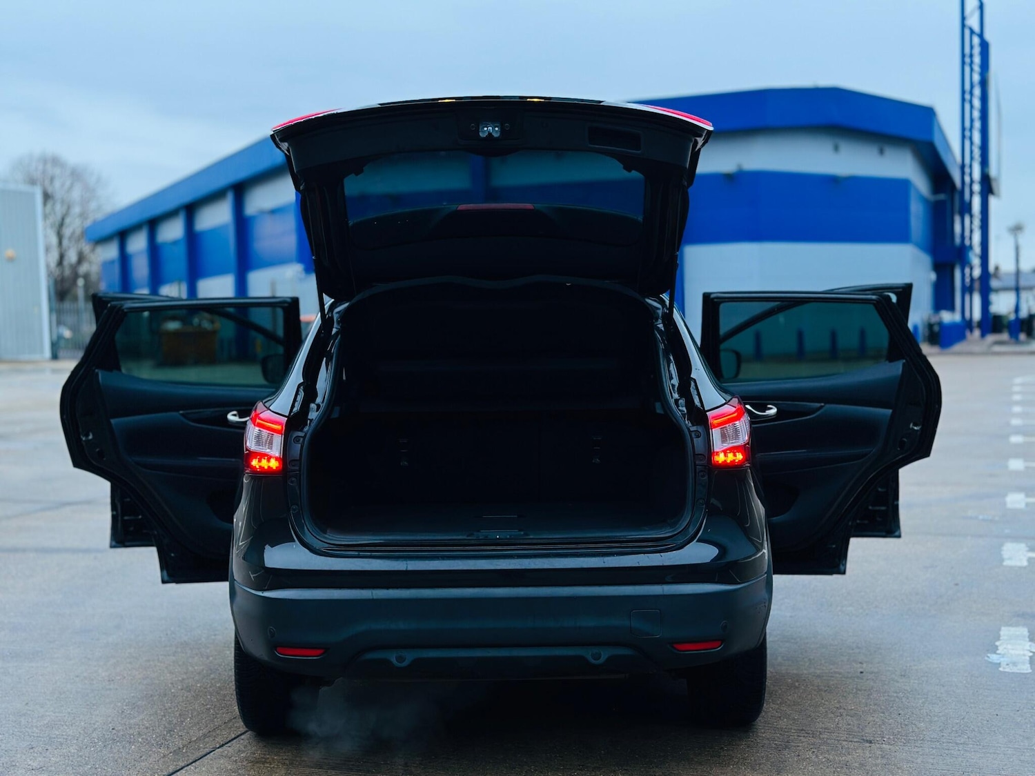 Used Nissan Qashqai 2016 for sale - 77202985: Photo 11