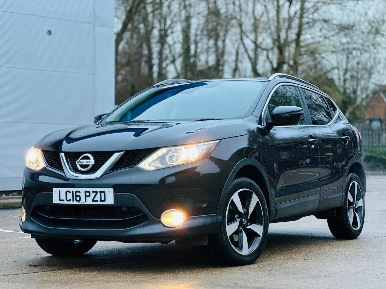 Used Nissan Qashqai 2016 for sale - 77202985: Photo 2