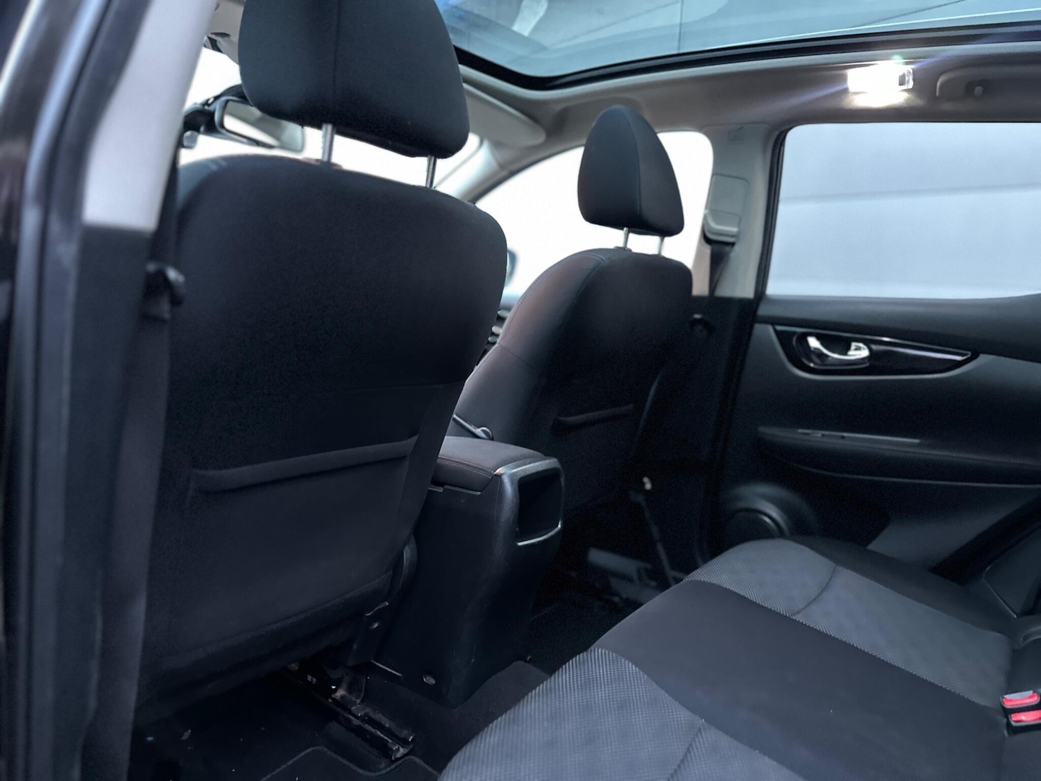 Used Nissan Qashqai 2016 for sale - 77202985: Photo 33