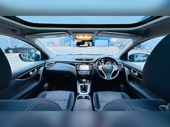 Used Nissan Qashqai 2016 for sale - 77202985: Photo