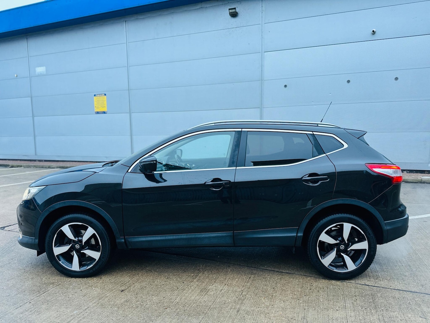 Used Nissan Qashqai 2016 for sale - 77202985: Photo 43