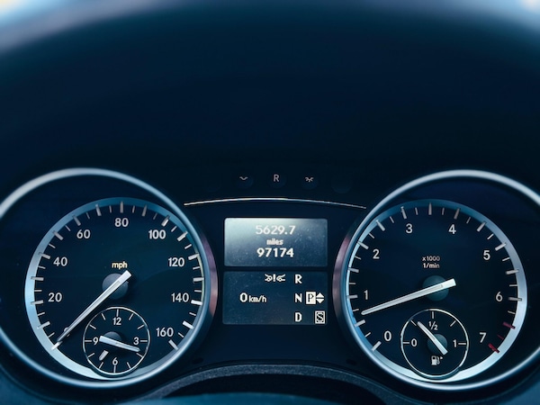 Used Mercedes-Benz GL-Class 2012 for sale - 75041844: Photo 15