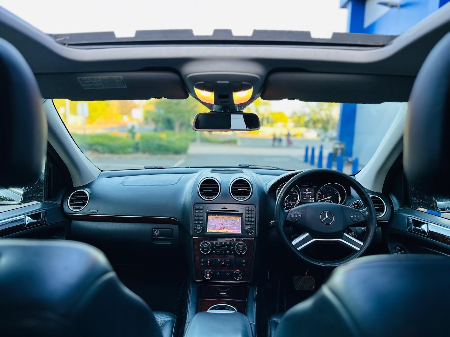 Vehicle 29