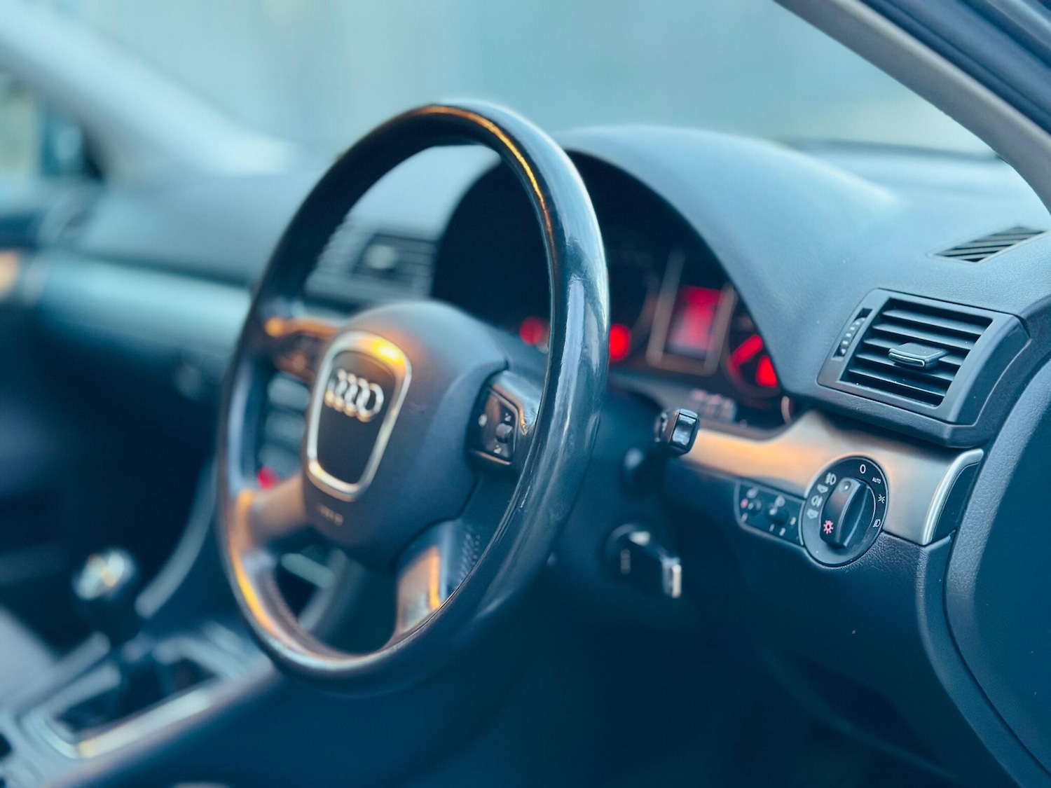 Used Audi A4 2005 for sale - 76753165: Photo 48