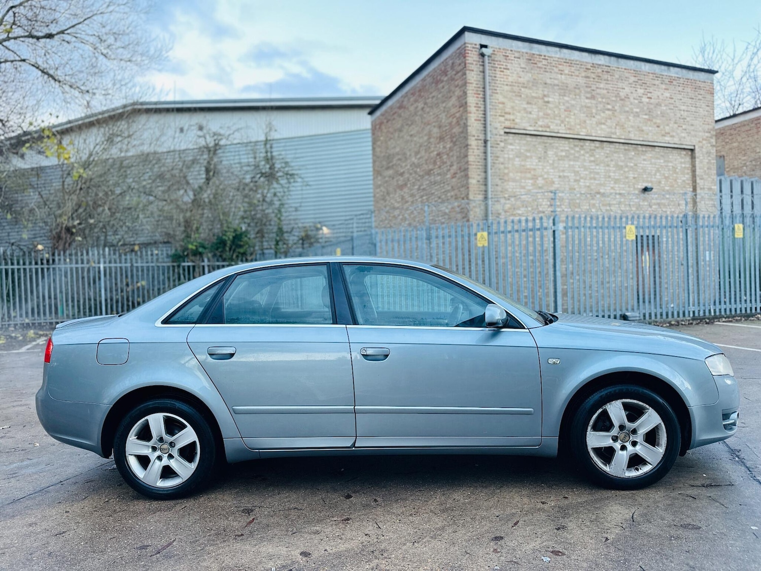 Used Audi A4 2005 for sale - 76753165: Photo 8
