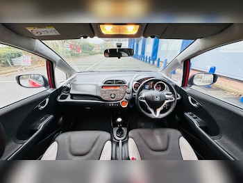 Used Honda Jazz 2015 for sale - 76689343: Photo