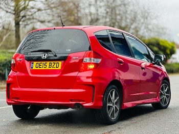 Used Honda Jazz 2015 for sale - 76689343: Photo