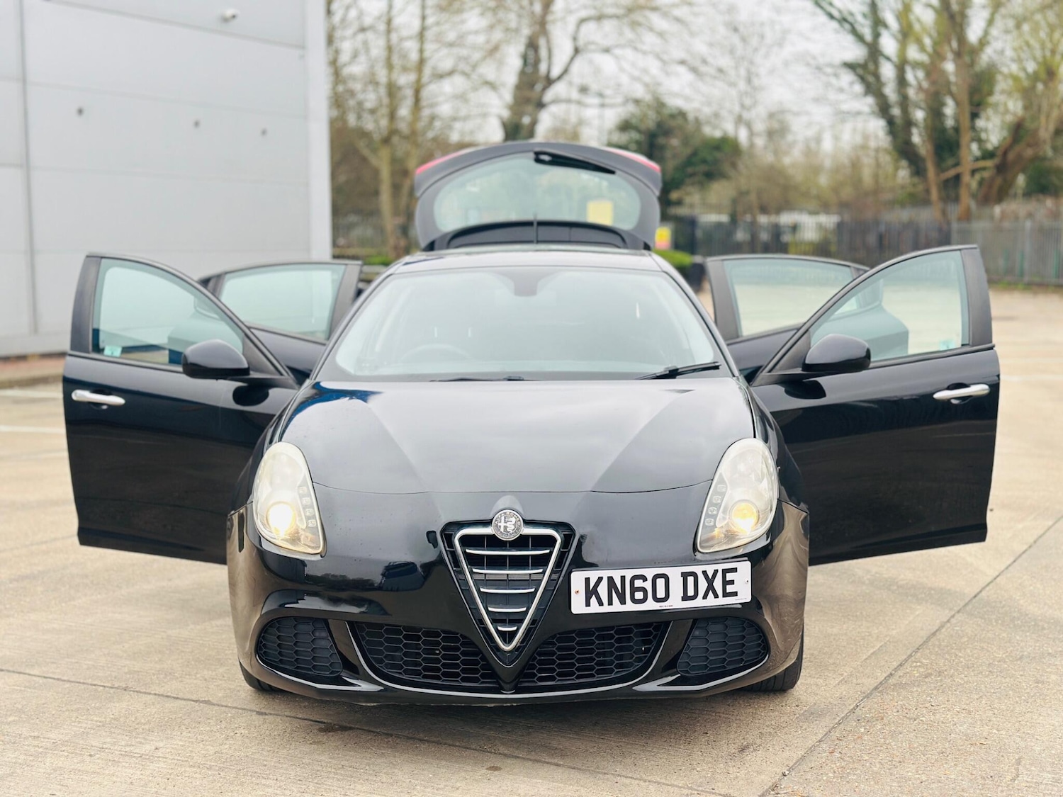 Used Alfa Romeo Giulietta 2010 for sale - 77510836: Photo 10