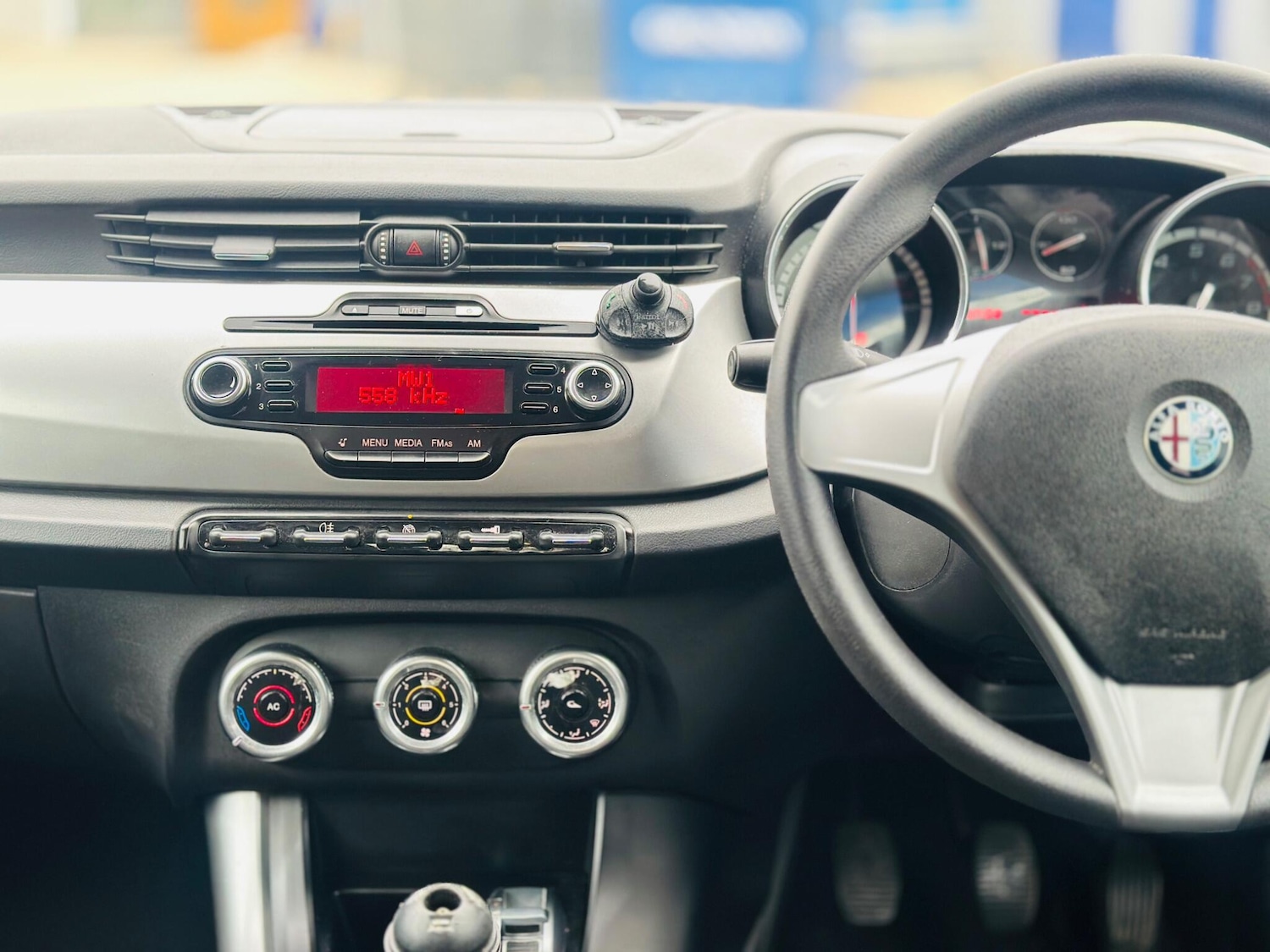 Used Alfa Romeo Giulietta 2010 for sale - 77510836: Photo 12