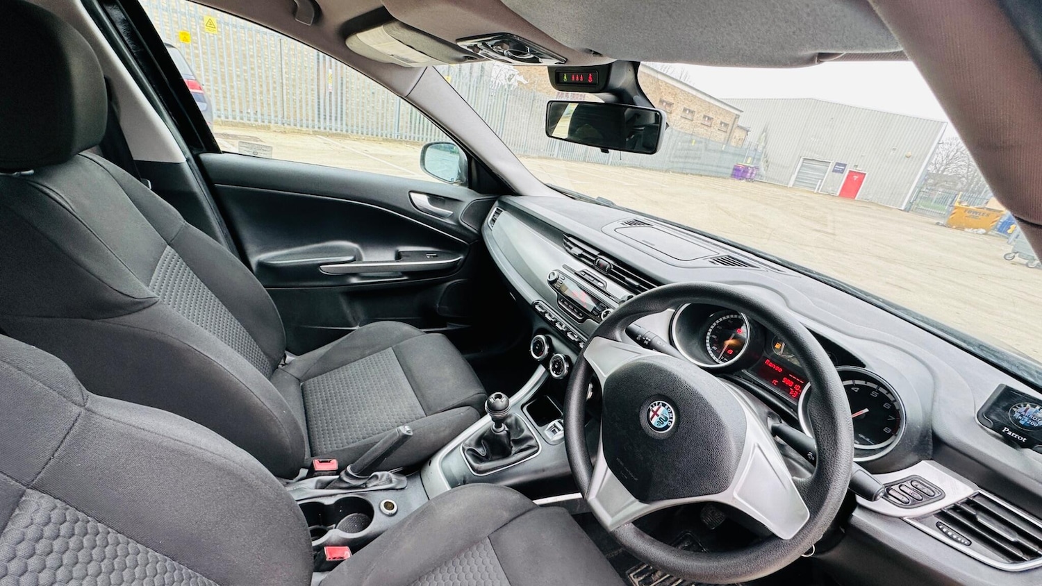 Used Alfa Romeo Giulietta 2010 for sale - 77510836: Photo 23