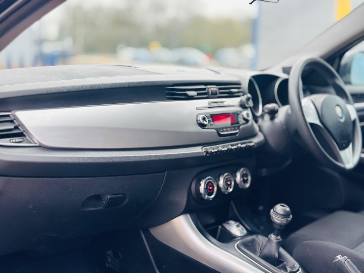 Used Alfa Romeo Giulietta 2010 for sale - 77510836: Photo 48