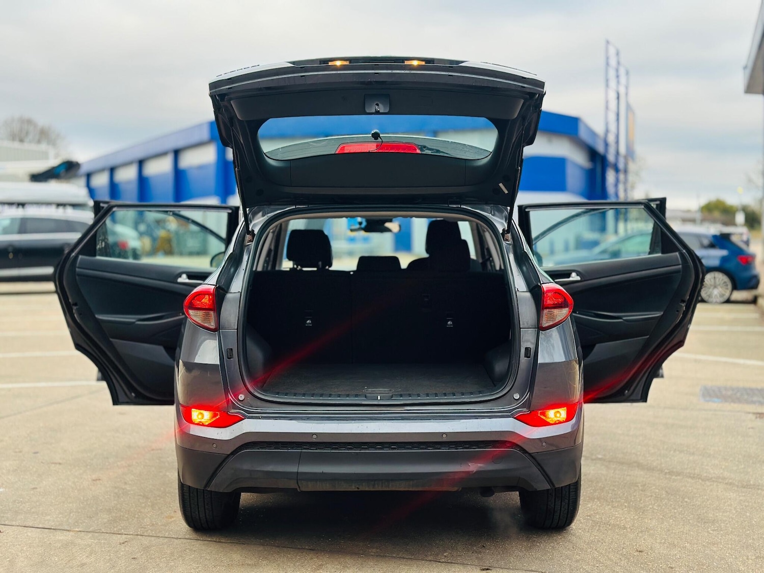 Used Hyundai TUCSON 2017 for sale - 76633550: Photo 45