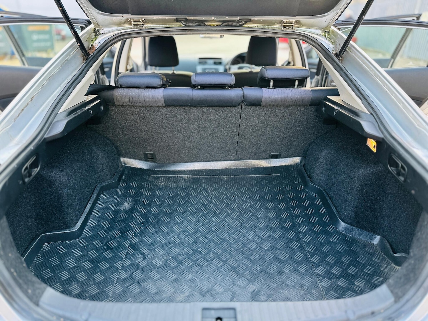 Used Mazda Mazda6 2010 for sale - 76942496: Photo 11