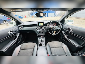 Used Mercedes-Benz A-Class 2014 for sale - 77321042: Photo