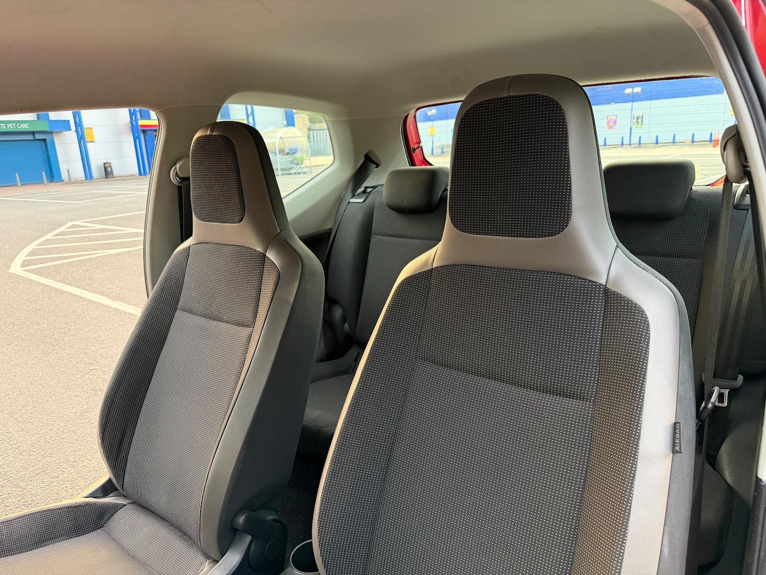 Used Volkswagen up! 2013 for sale - 76152962: Photo 17