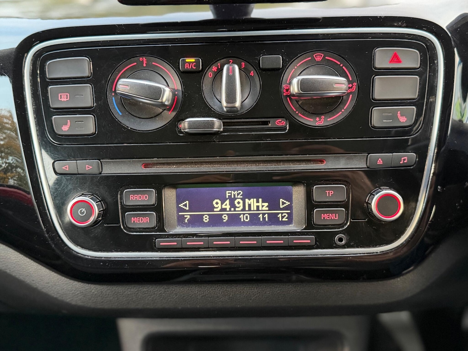 Used Volkswagen up! 2013 for sale - 76152962: Photo 34