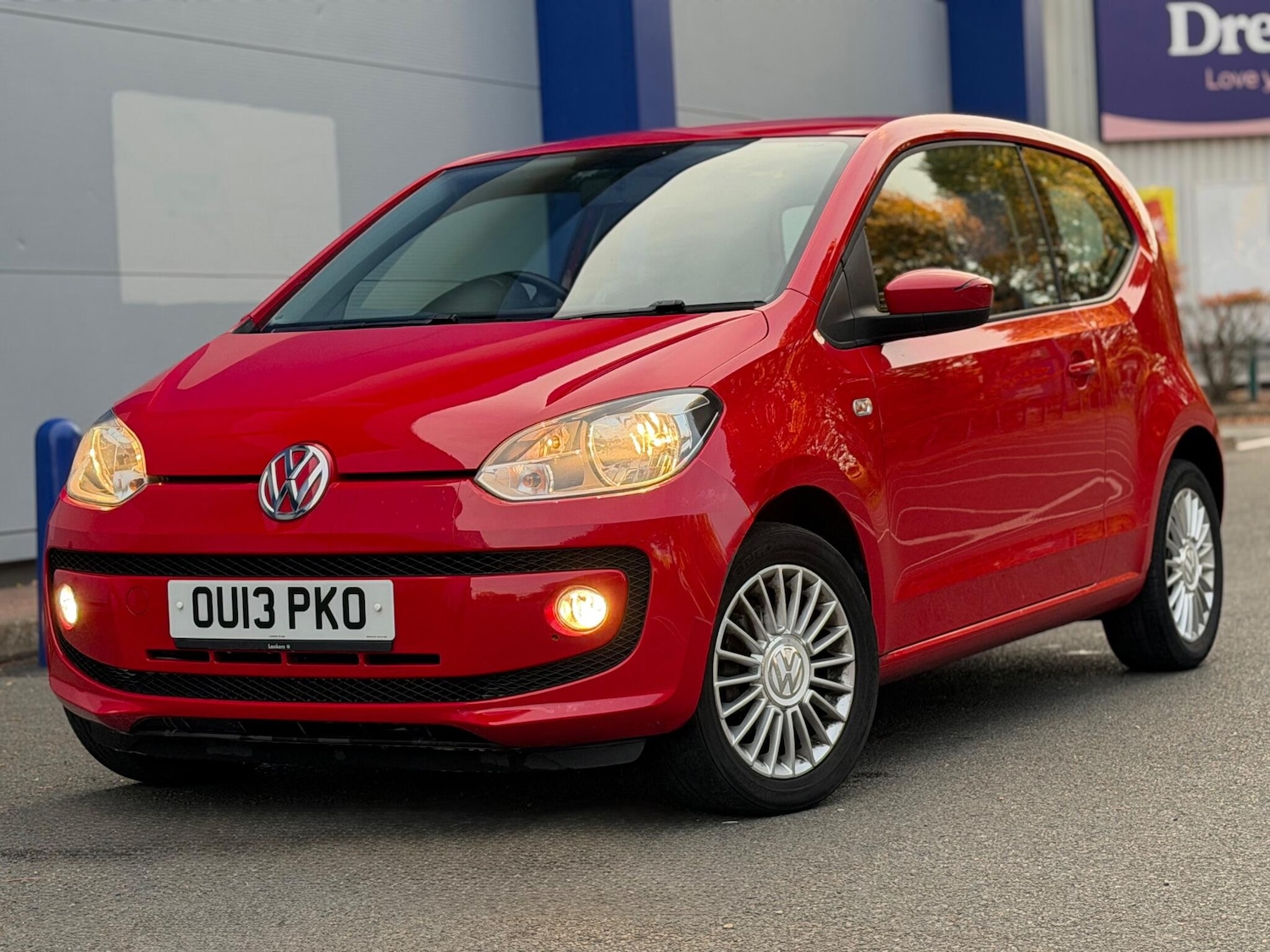 Used Volkswagen up! 2013 for sale - 76152962: Photo 4