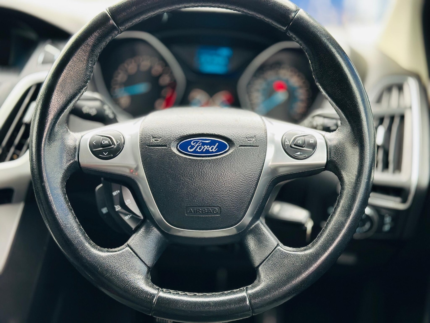 Used Ford Focus 2014 for sale - 76887345: Photo 13