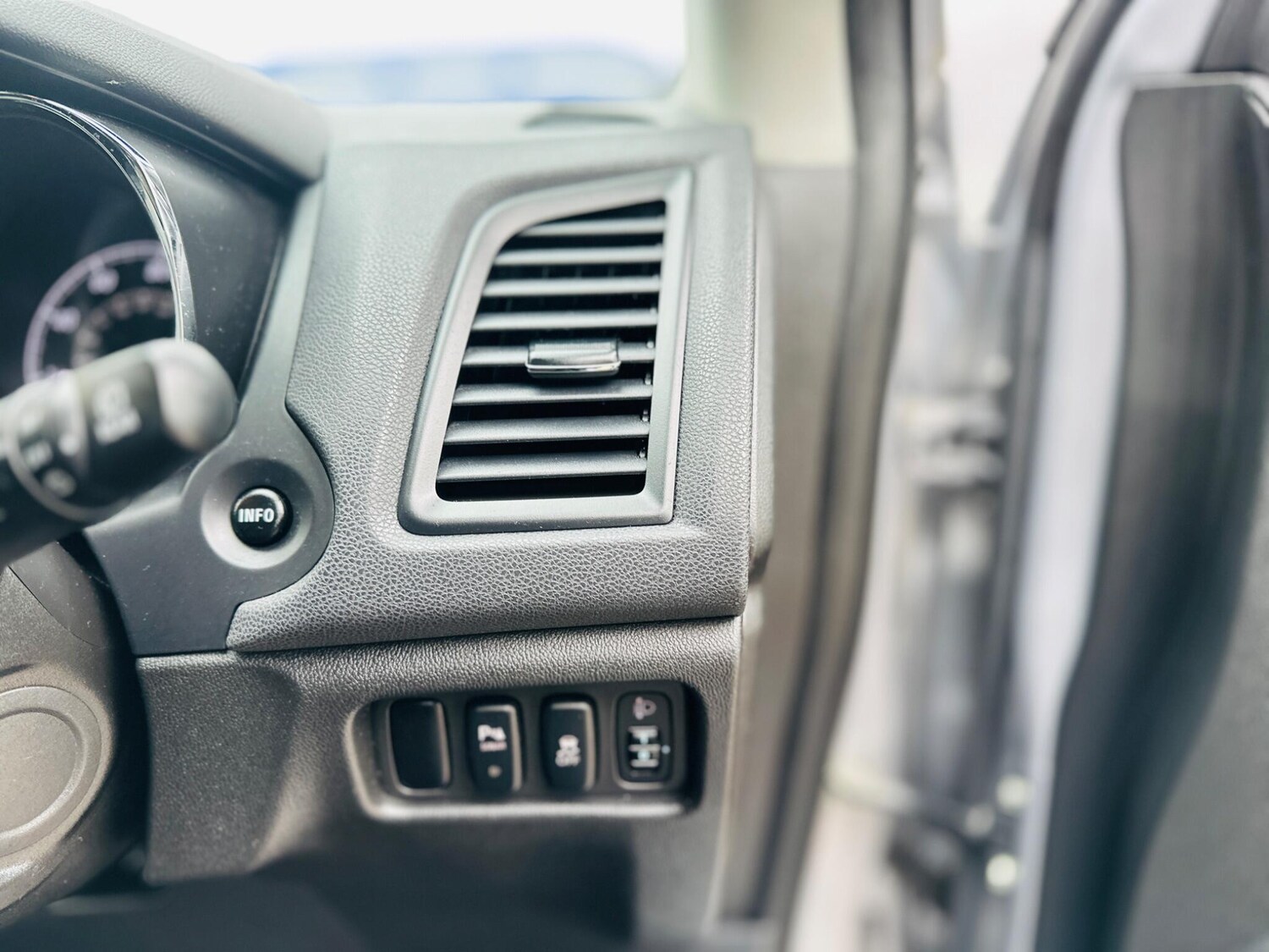 Used Mitsubishi ASX for sale - 78136011: Photo 15