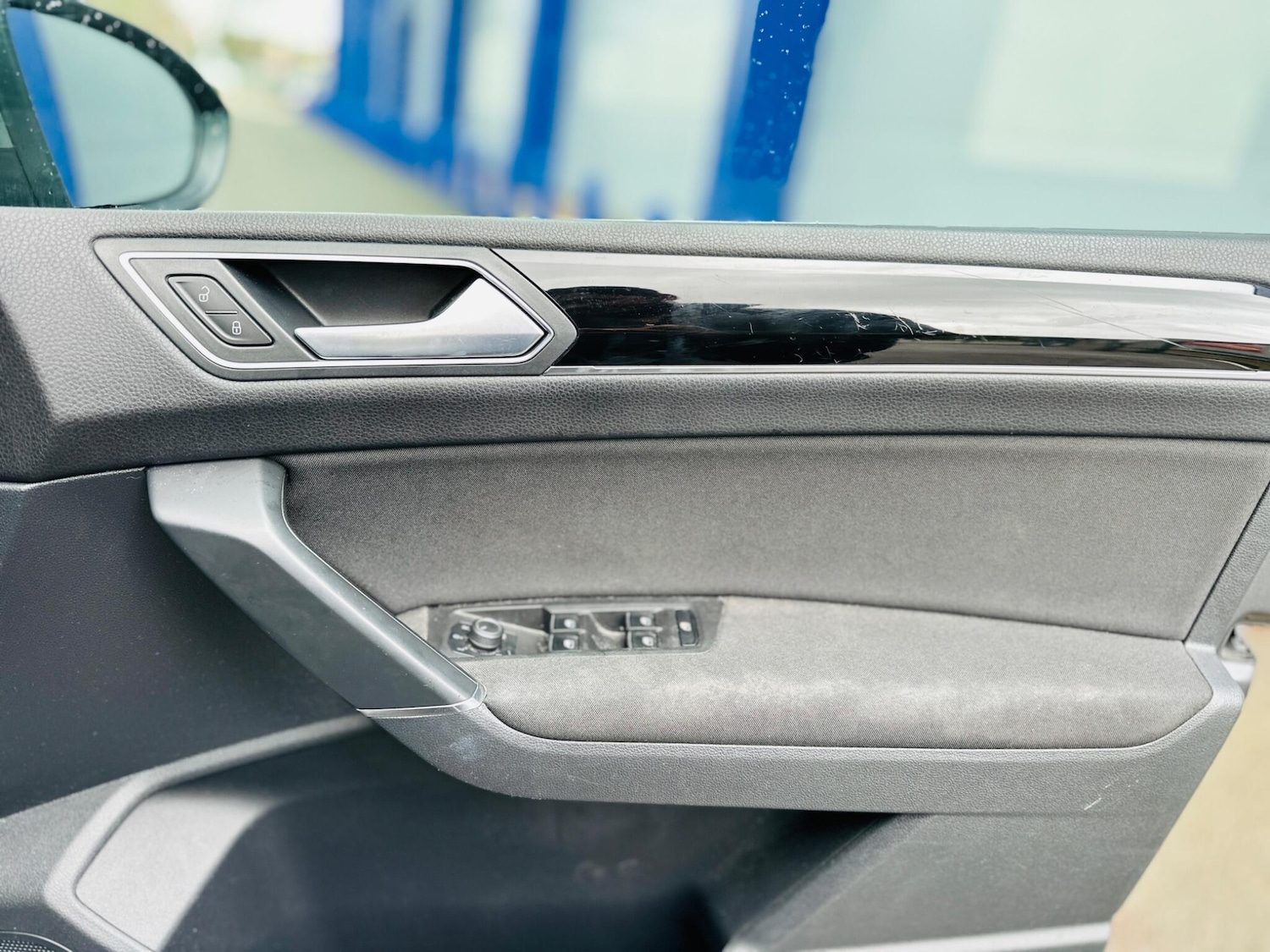 Used Volkswagen Touran 2016 for sale - 77292079: Photo 23