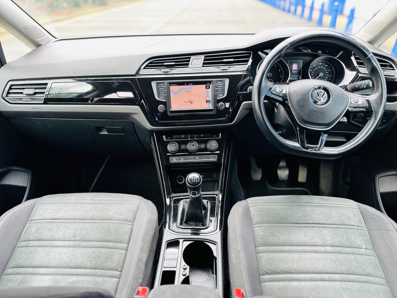 Used Volkswagen Touran 2016 for sale - 77292079: Photo 31