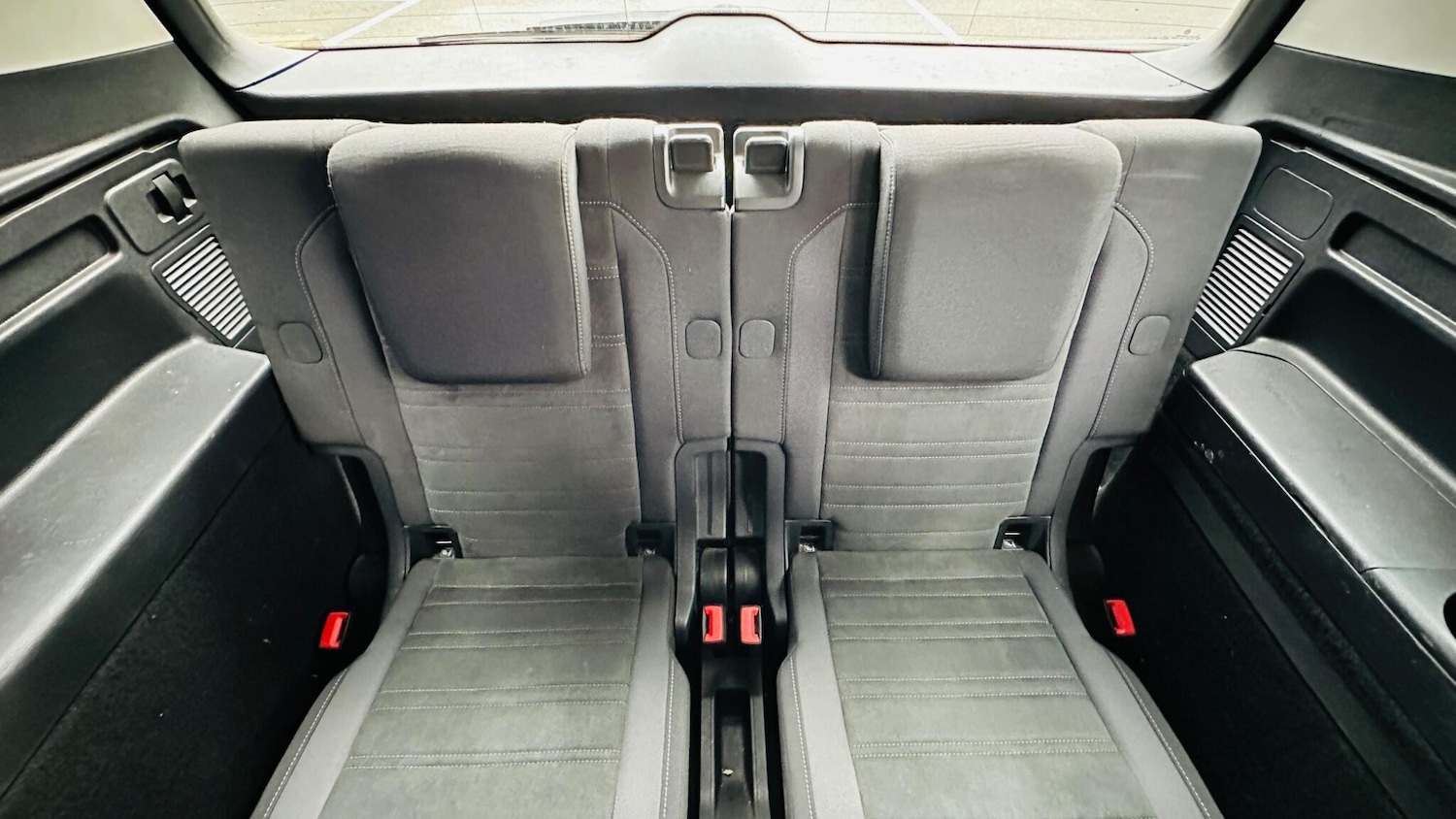 Used Volkswagen Touran 2016 for sale - 77292079: Photo 40